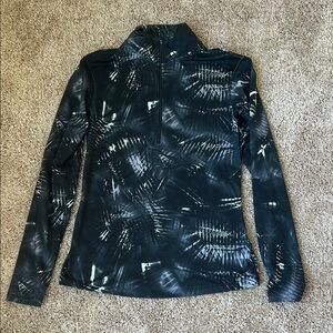 Black and White Patterned Pullover